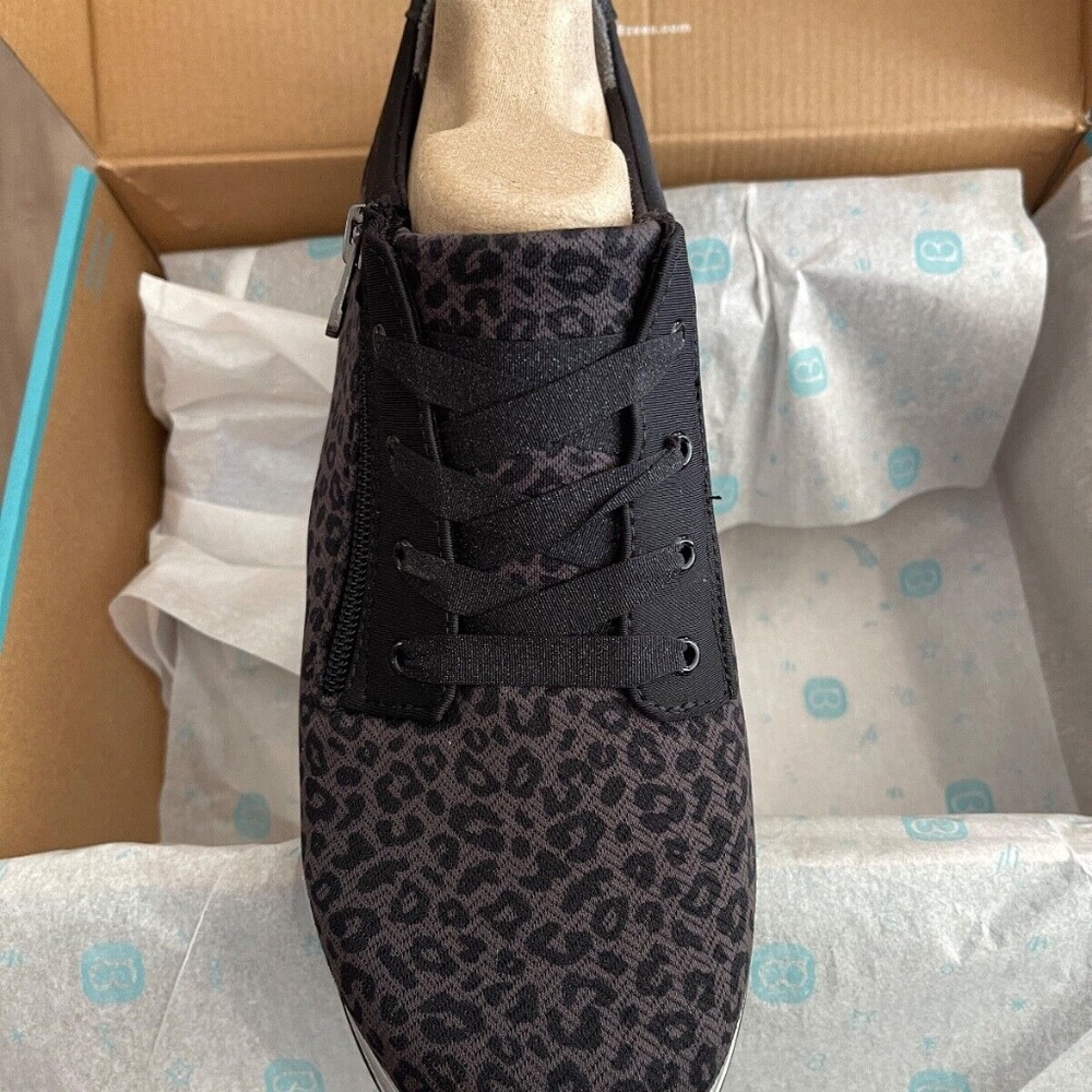 Bzees Shoes - Tag Along Black - Leopard Print - Size 9.5